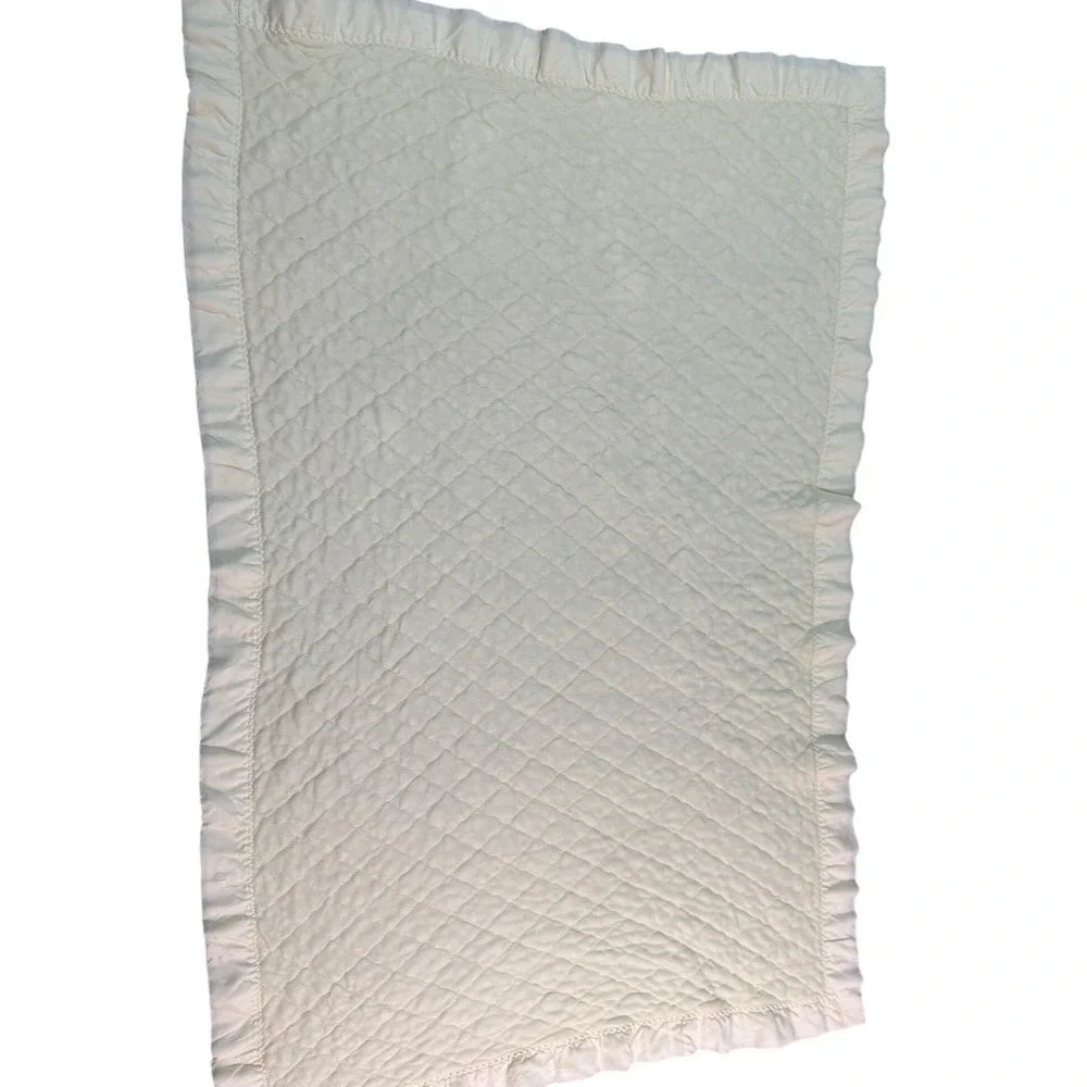 Vintage Quilted Baby Blanket Cream Yellow Satin‎ Ruffle Trim 31x48 Nursery